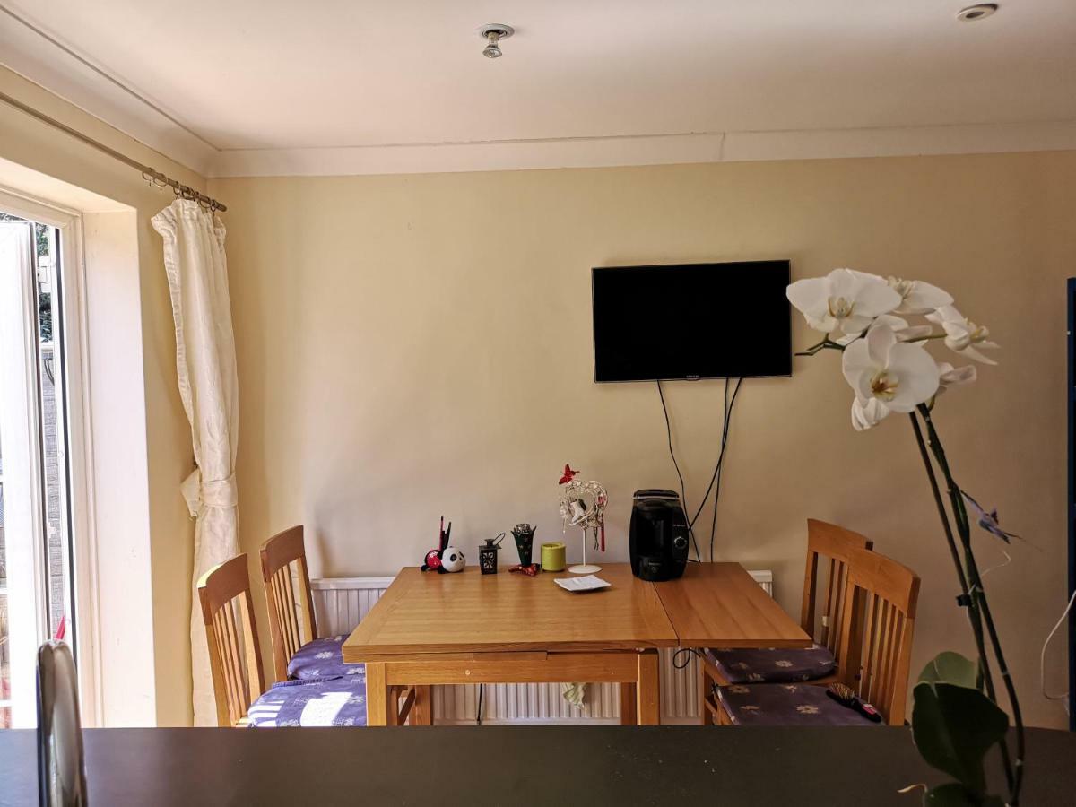 Close To Wimbledon Tennis * Londra